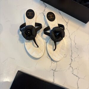 CHANEL Black & White Camellia Sandals – Size [39/ 8.5-9]